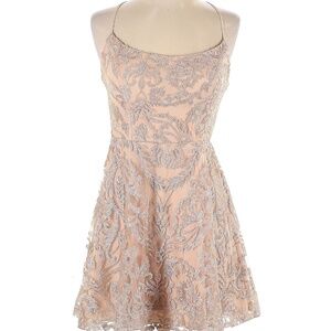 Windsor Nude Cream Floral Embellished Lace Cocktail Dress Size 5 / Small NWT